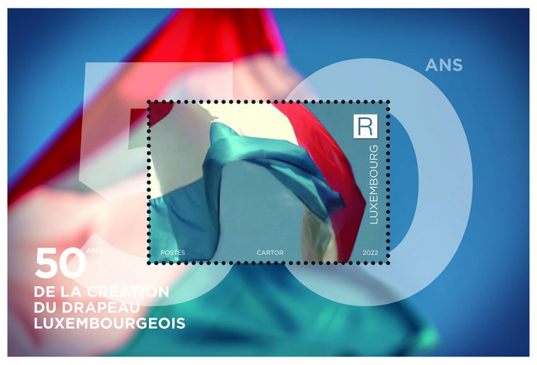 Timbre 50 ans du drapeau luxembourgeois (002)