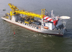 Heavy lift vessel Les Alizes of Jan De Nul Group 